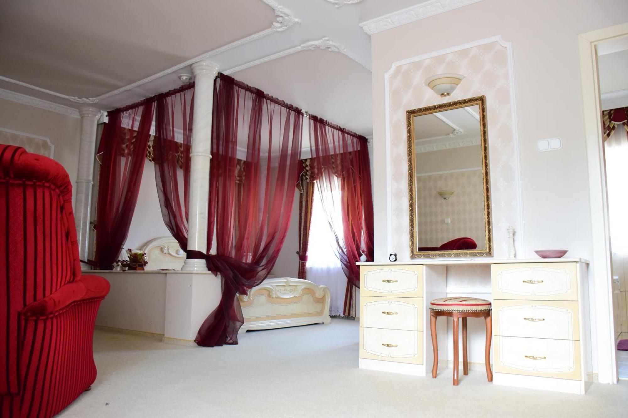 Hotel Bibic Es Tueskevar Etterem Es Horgaszto Nyiregyhaza Luaran gambar