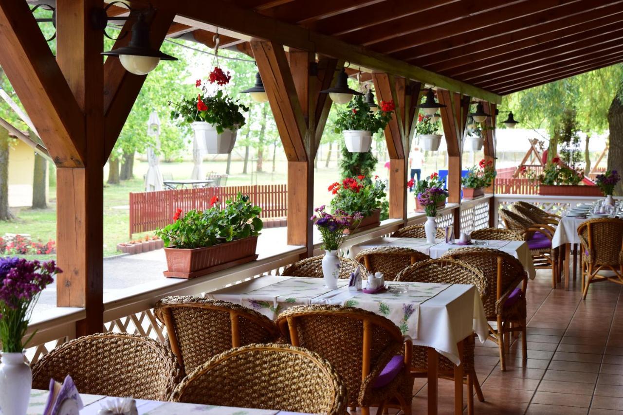 Hotel Bibic Es Tueskevar Etterem Es Horgaszto Nyiregyhaza Luaran gambar